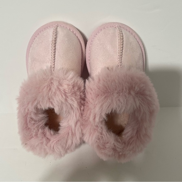 Cat & Jack | toddler faux fur cuff boot size 6 - Picture 12 of 12